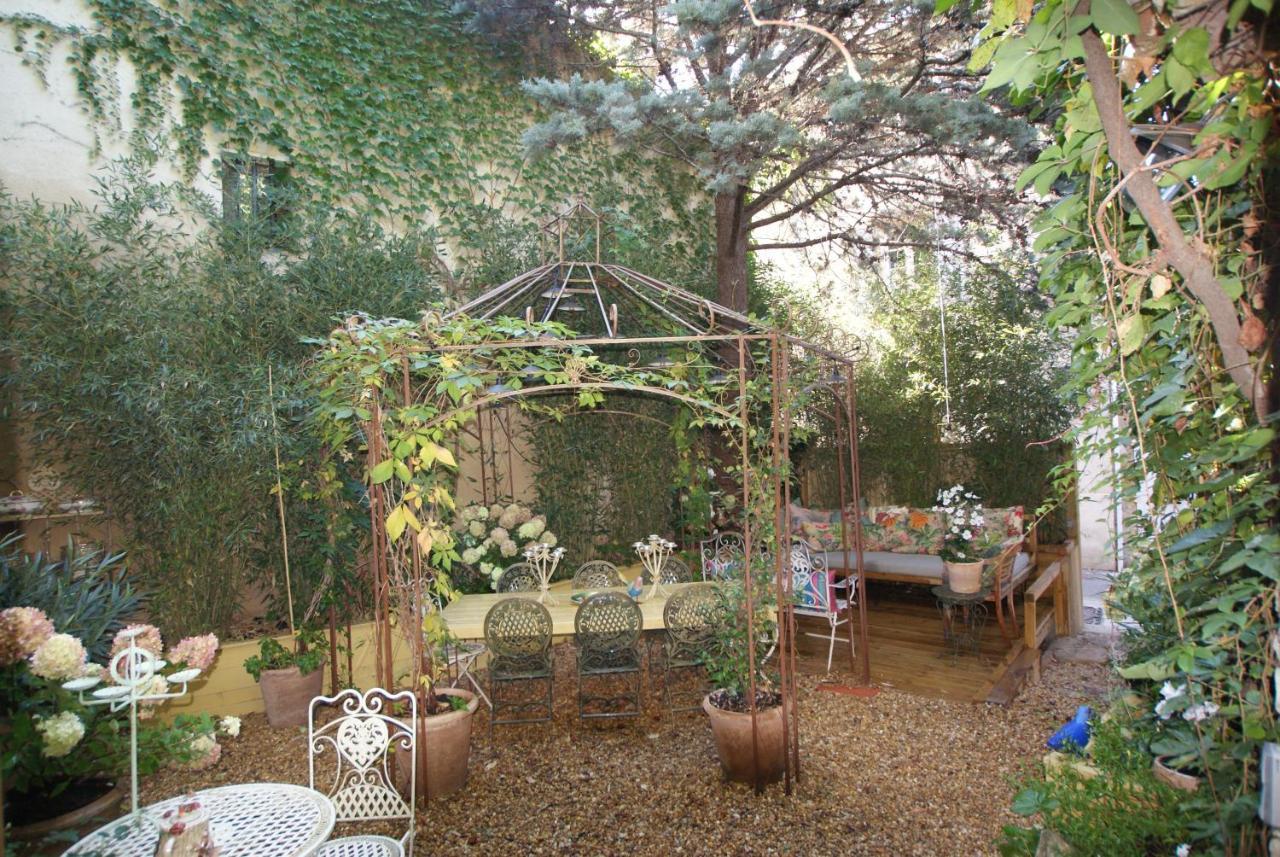 La Barbella Apartamento Lourmarin Exterior foto