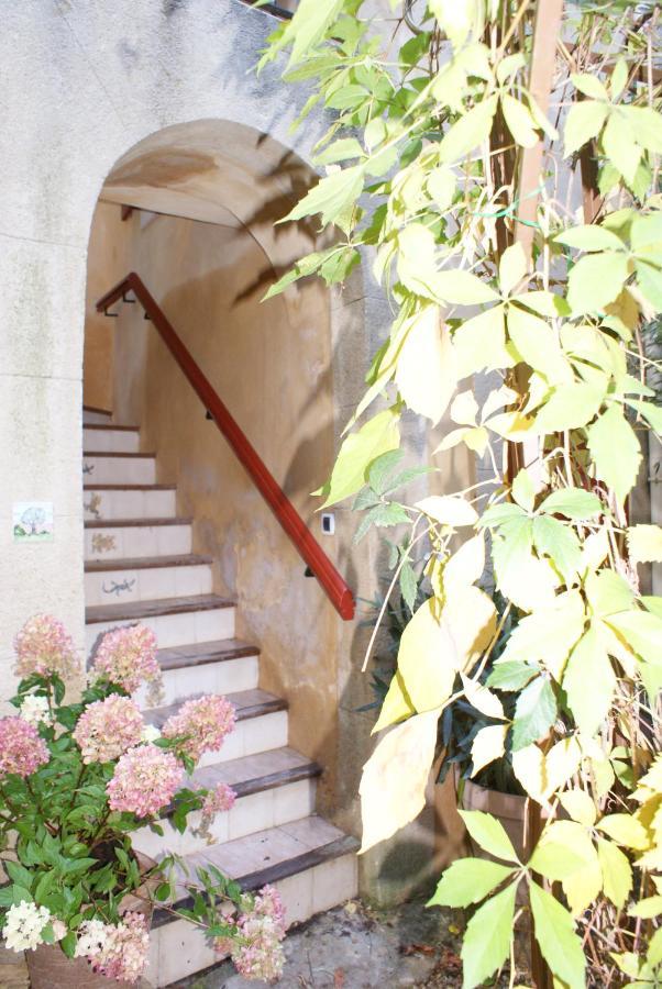 La Barbella Apartamento Lourmarin Exterior foto