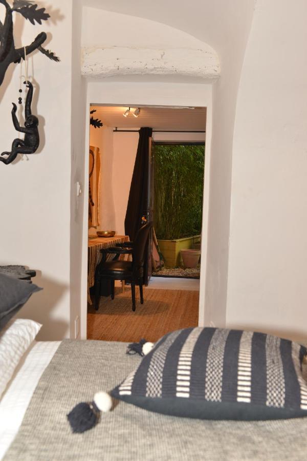 La Barbella Apartamento Lourmarin Exterior foto