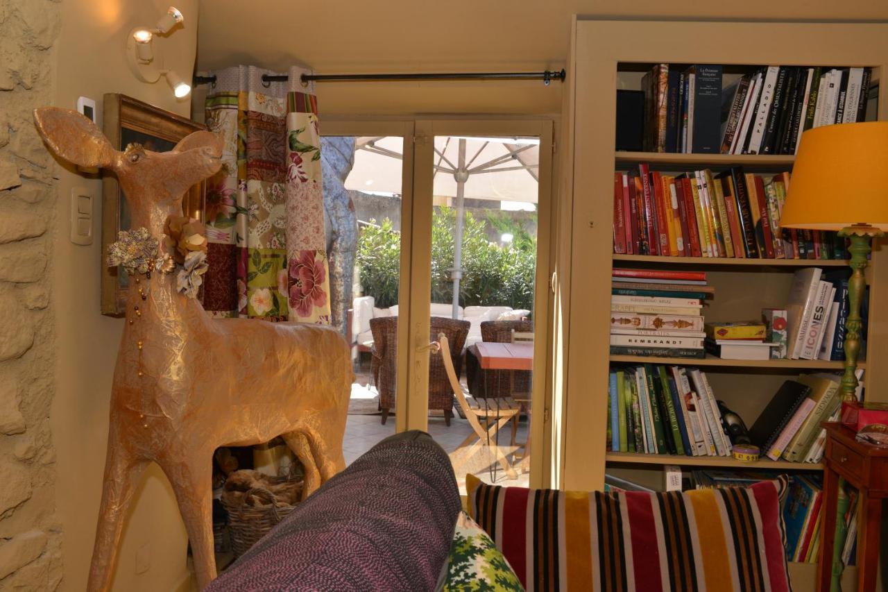La Barbella Apartamento Lourmarin Exterior foto